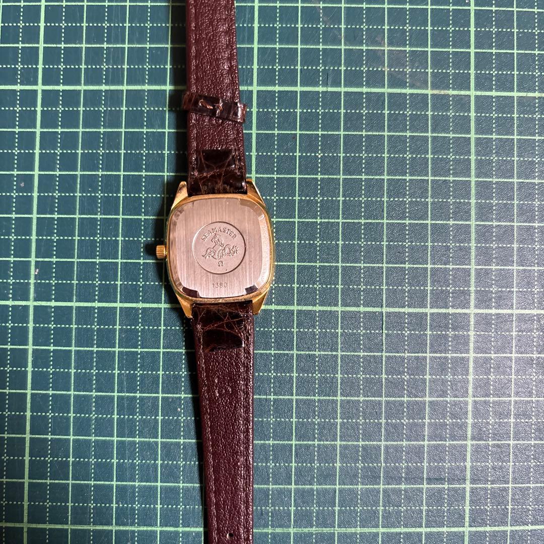 OMEGA アナログ時計 ホワイトダイヤル