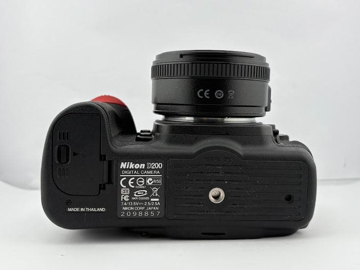 ★極上品★ ニコン D200 ボディ/ レンズキッド★純正バッテリー、充電器付★