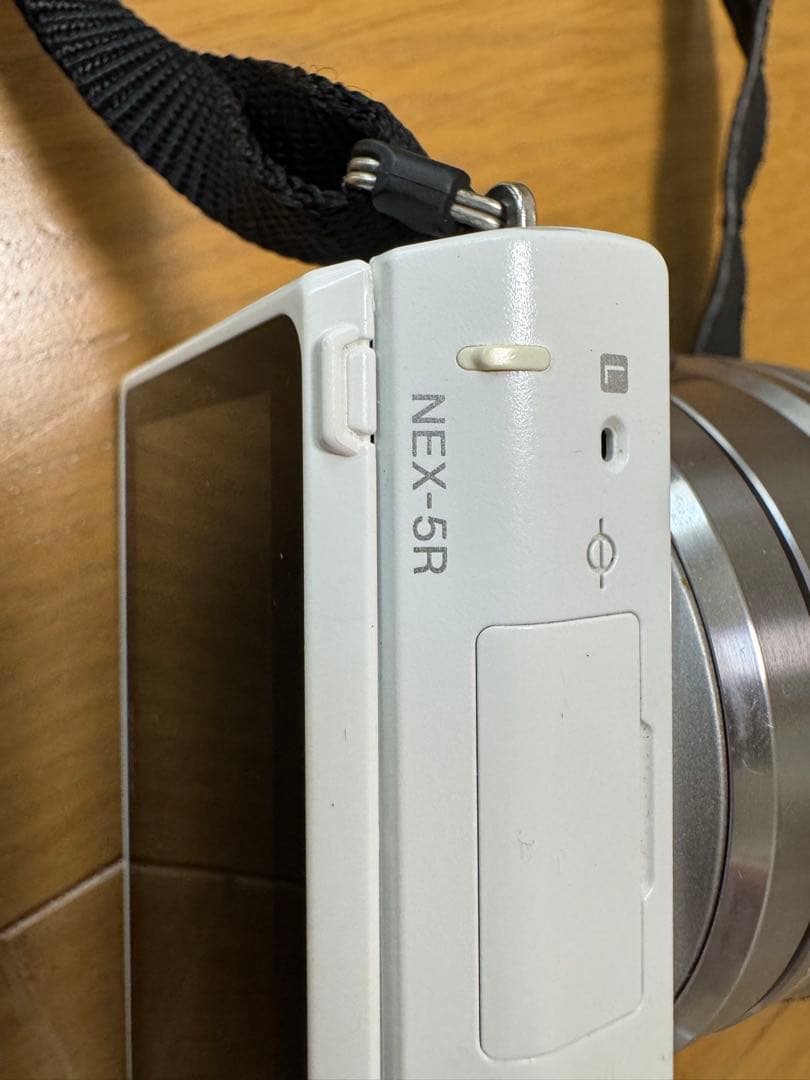 SONY NEX-5R ホワイト 35-50mmレンズ付き