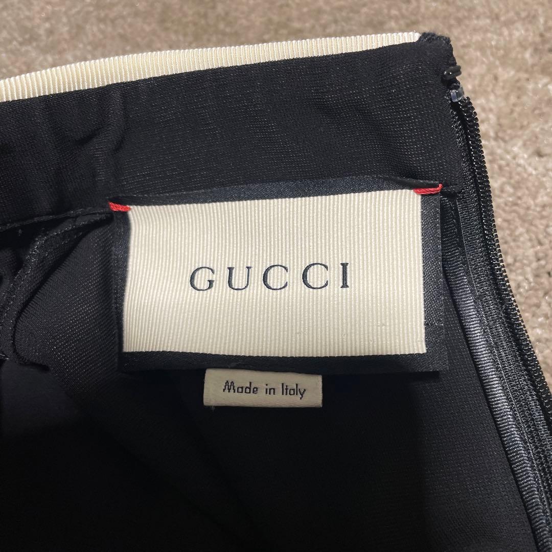 グッチ　ワンピース　パールロゴ入り　ブラックLサイズ