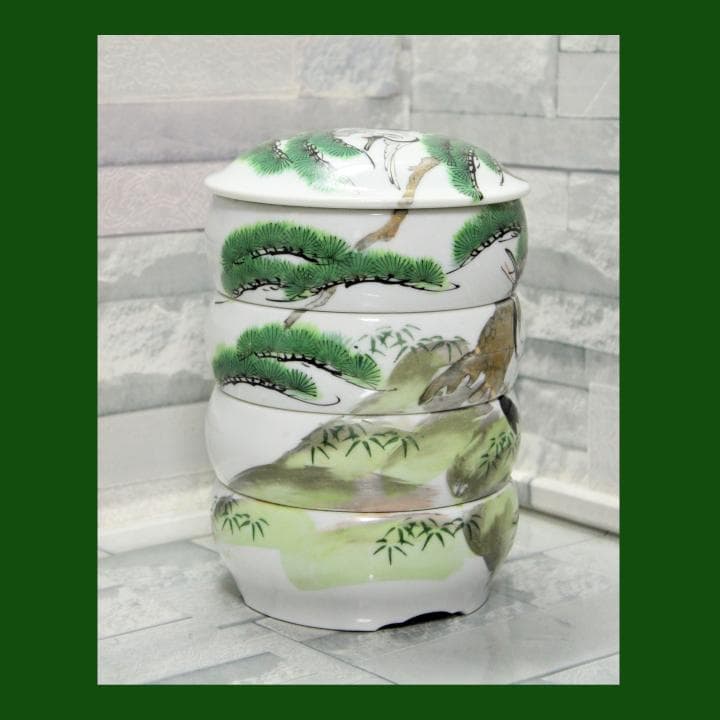 ■ 九谷焼 壽峰窯 祝い膳 吉祥鶴松絵巻 円満 陶製丸重箱　① ■