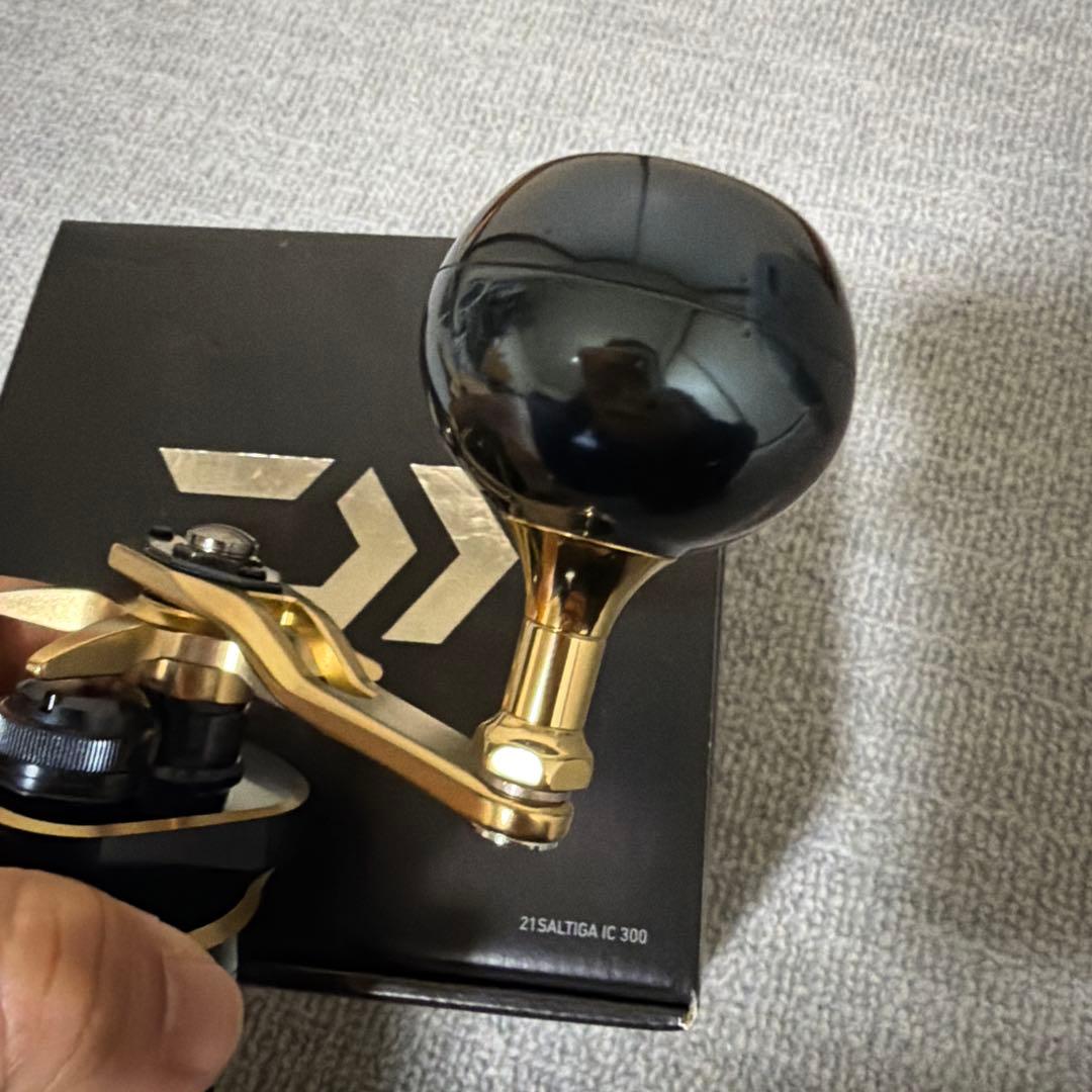 （値段交渉可）中古美品　ダイワの21ソルティガIC300