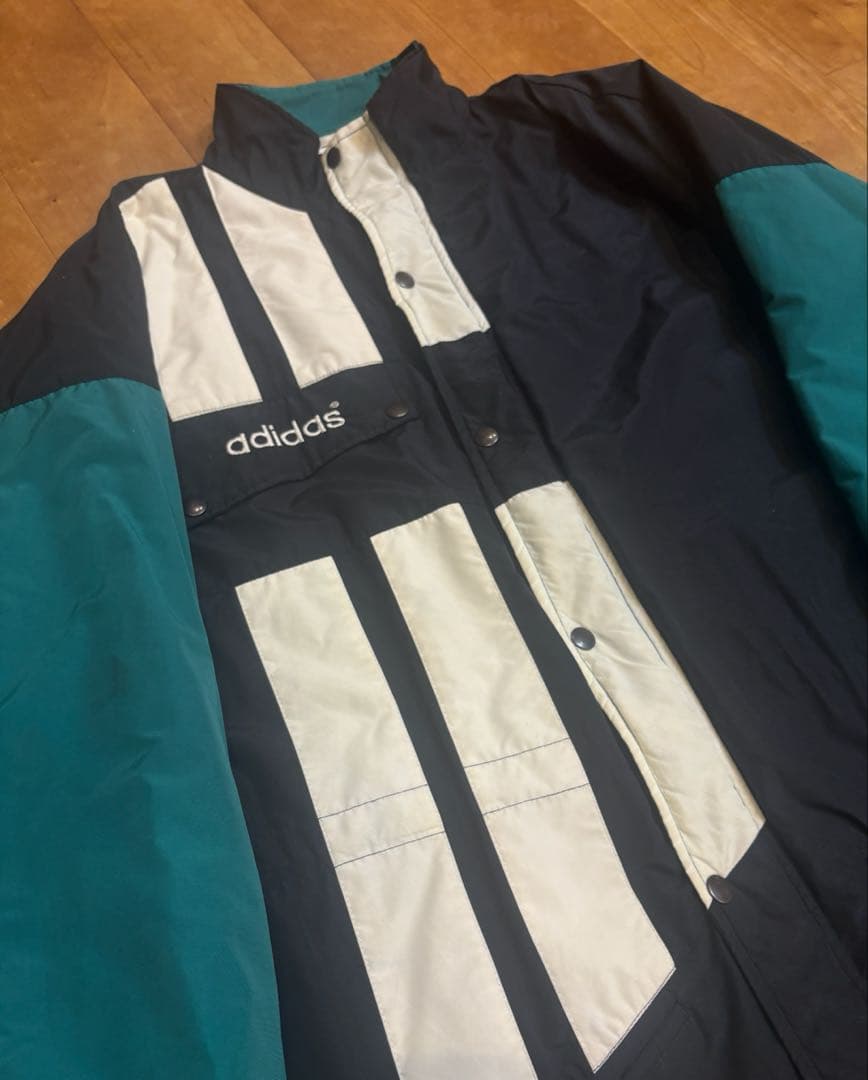 adidas ベンチコート　中綿