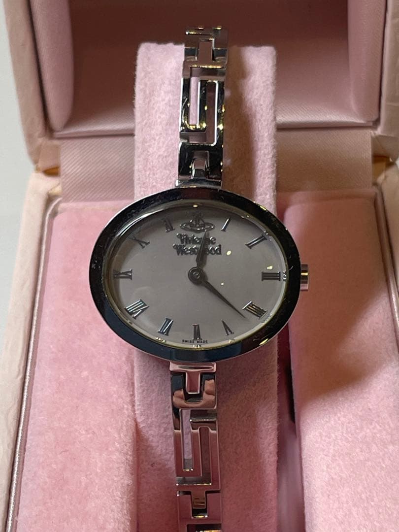 【極美品】Vivienne Westwood アナログ時計 シルバー