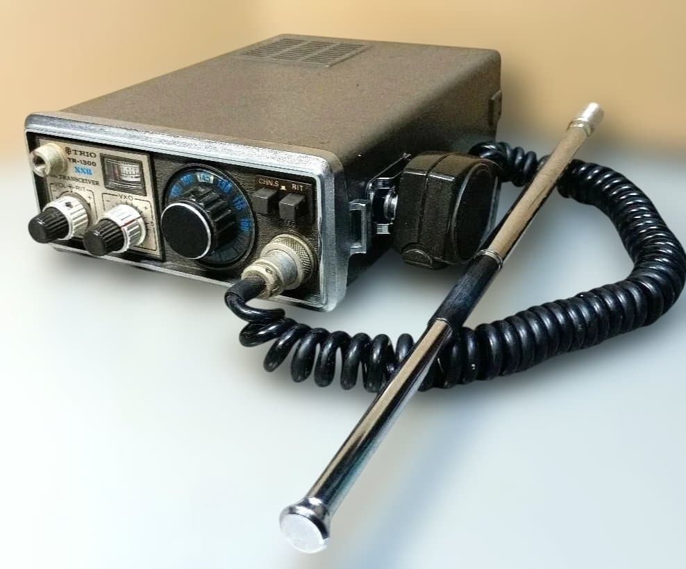 g*t様 TRIO TR-1300 SSBトランシーバー