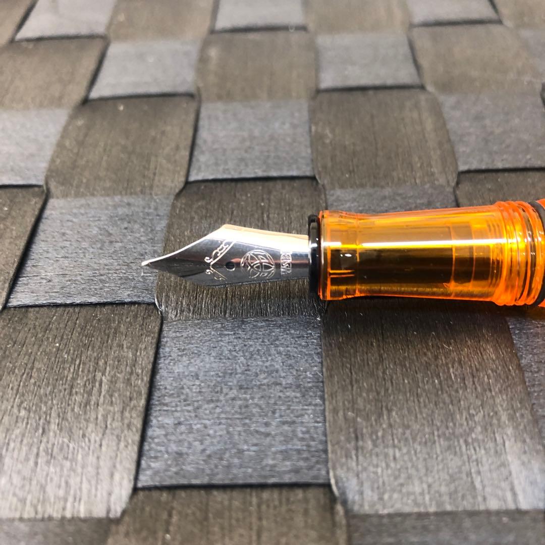 未使用TWSBI Diamond 540 万年筆 EFデモンストレータ オレンジ