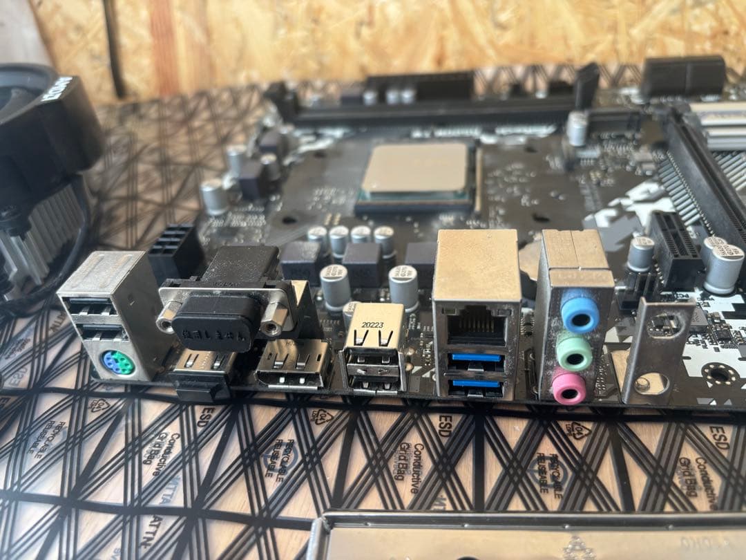 ASRock A520M TW＋Ryzen5 3500