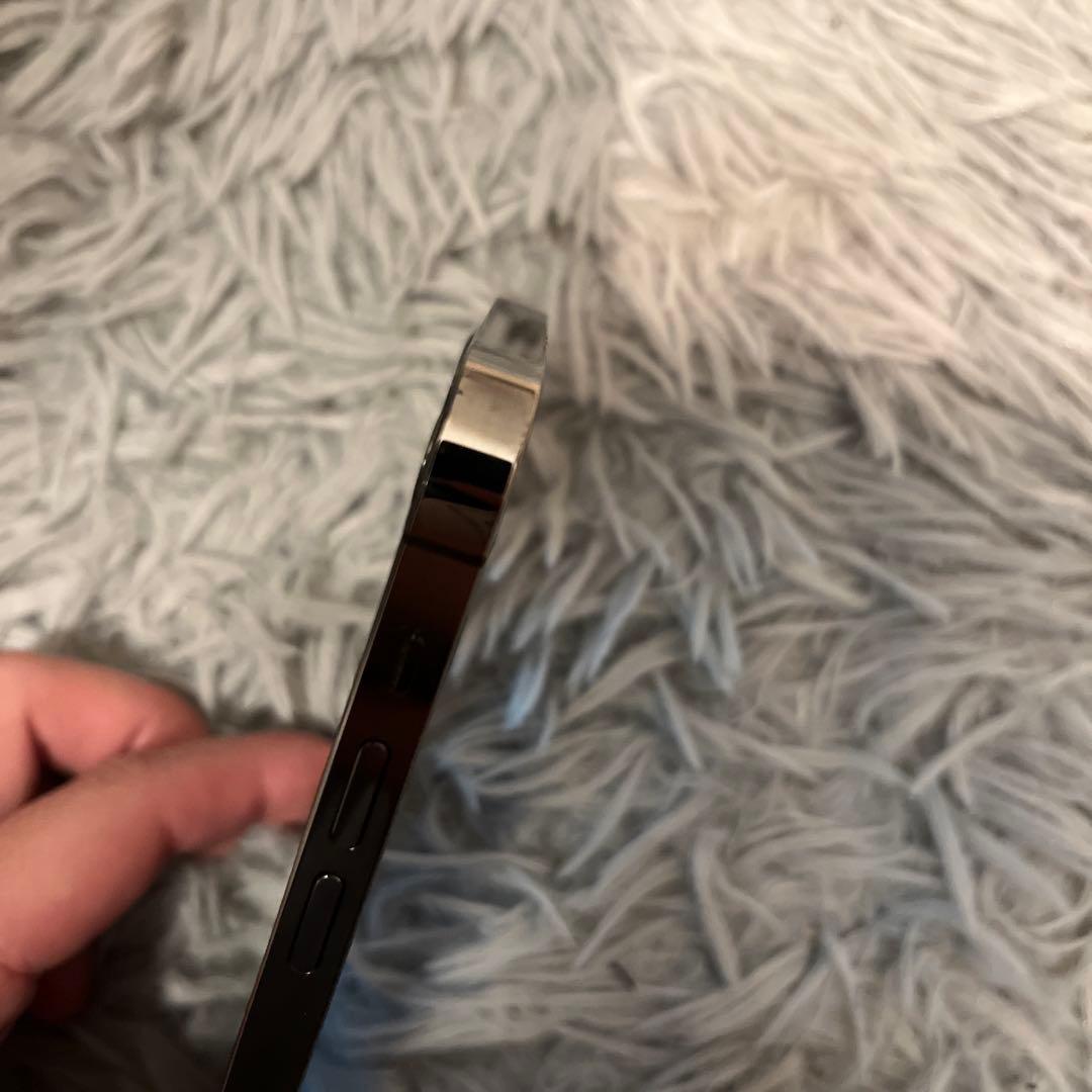 Apple iPhone 12Pro スペースグレー バッテリー状態72%