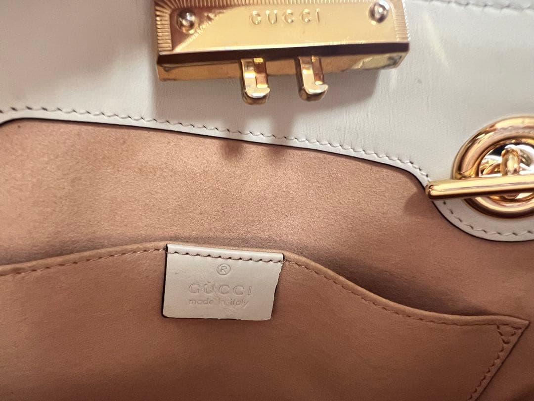 レディース　ショルダーバッグ ベージュ