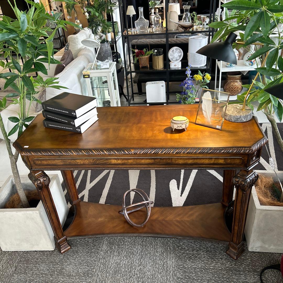 クラシック木製　コンソールテーブル　アンティーク調