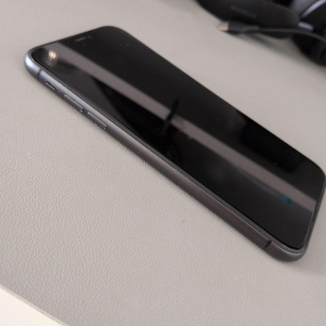 iPhone11 本体 黒 SIMフリー