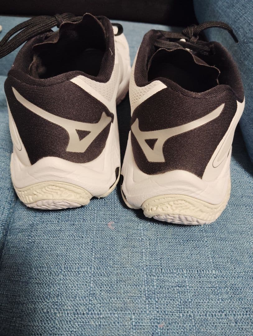23cm Mizuno バレーボールシューズ ウェーブライトニングz8 WIDE