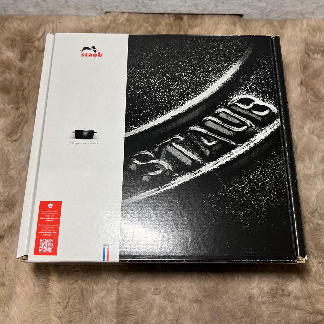 【新品】staub ストウブ 「ピコ ココット ラウンド ブラック 22cm」