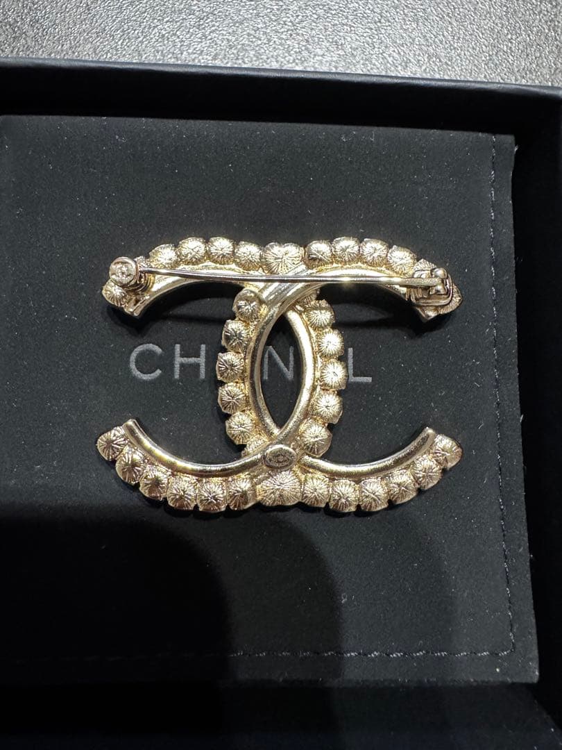 美品　シャネル　パール＆クリスタルブローチ