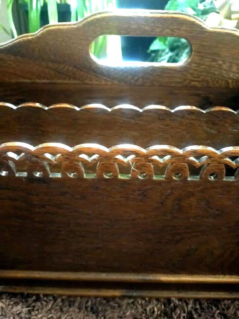 パリの雑貨屋 マガジンラック 収納家具 レース模様 レトロ アンティーク