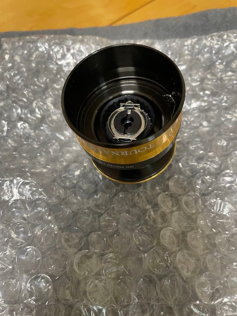 ダイワ22トーナメントISO 2500XH-LBD 純正スプール未使用