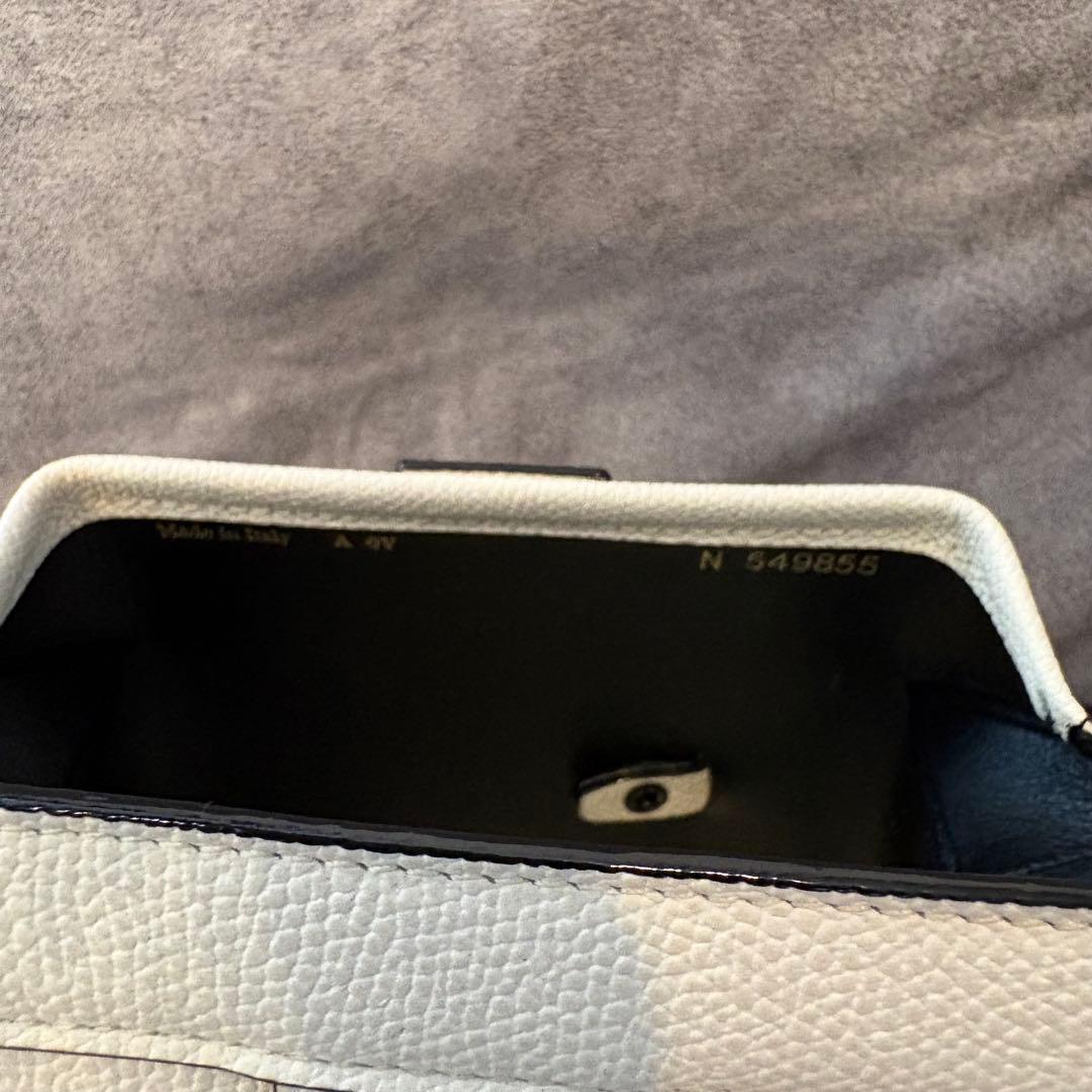 極美品/ヴァレクストラ/トリックトラッククロスボディーナノ　ホワイト　ミニバッグ