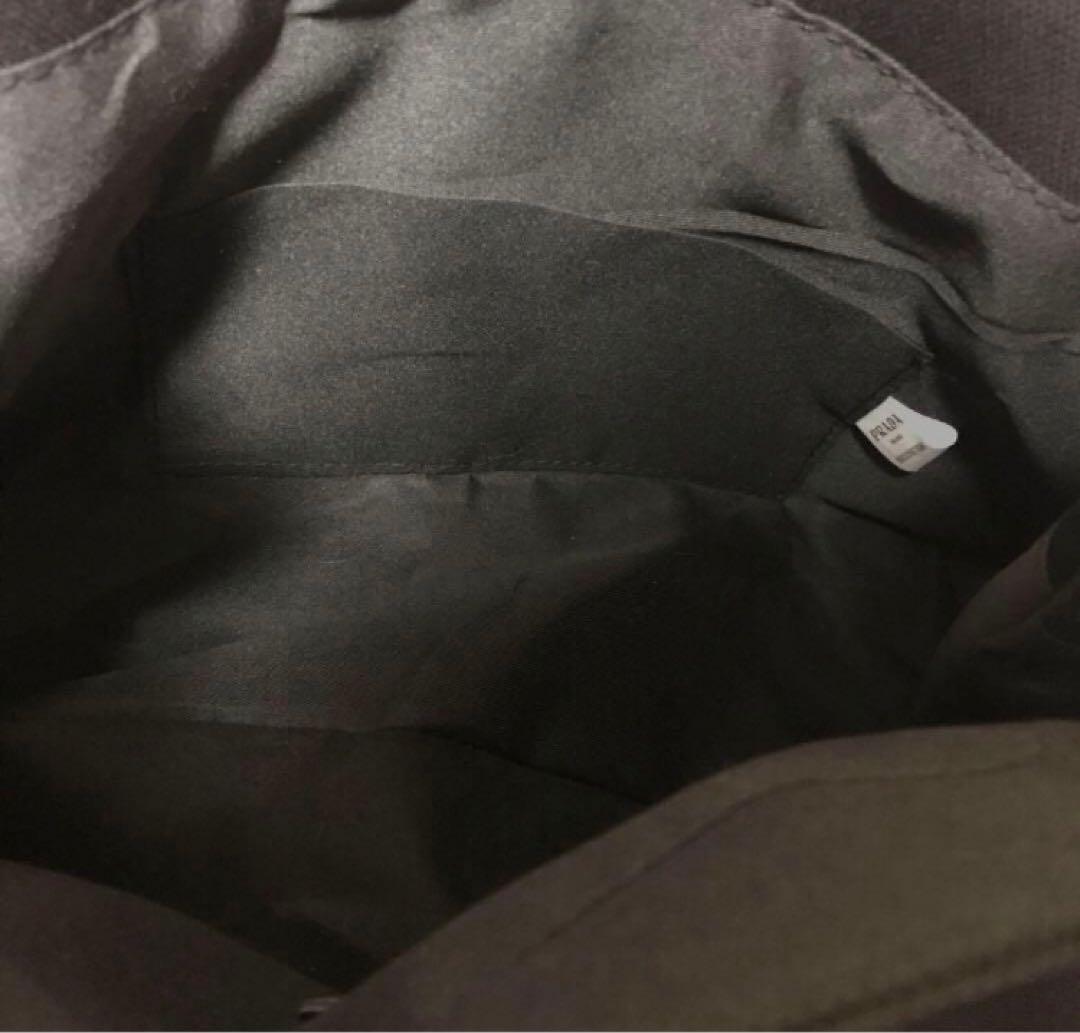新品⭐︎PRADAプラダ ノベルティ　ブラックキャンパスショルダーバッグ￼