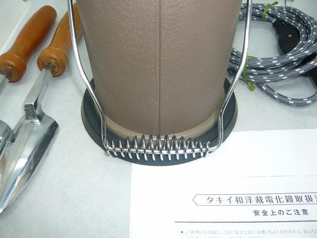 あずき美品　タキイ和裁電化鏝　ランプ付　和裁こて 和裁コテ　　鏝２本付