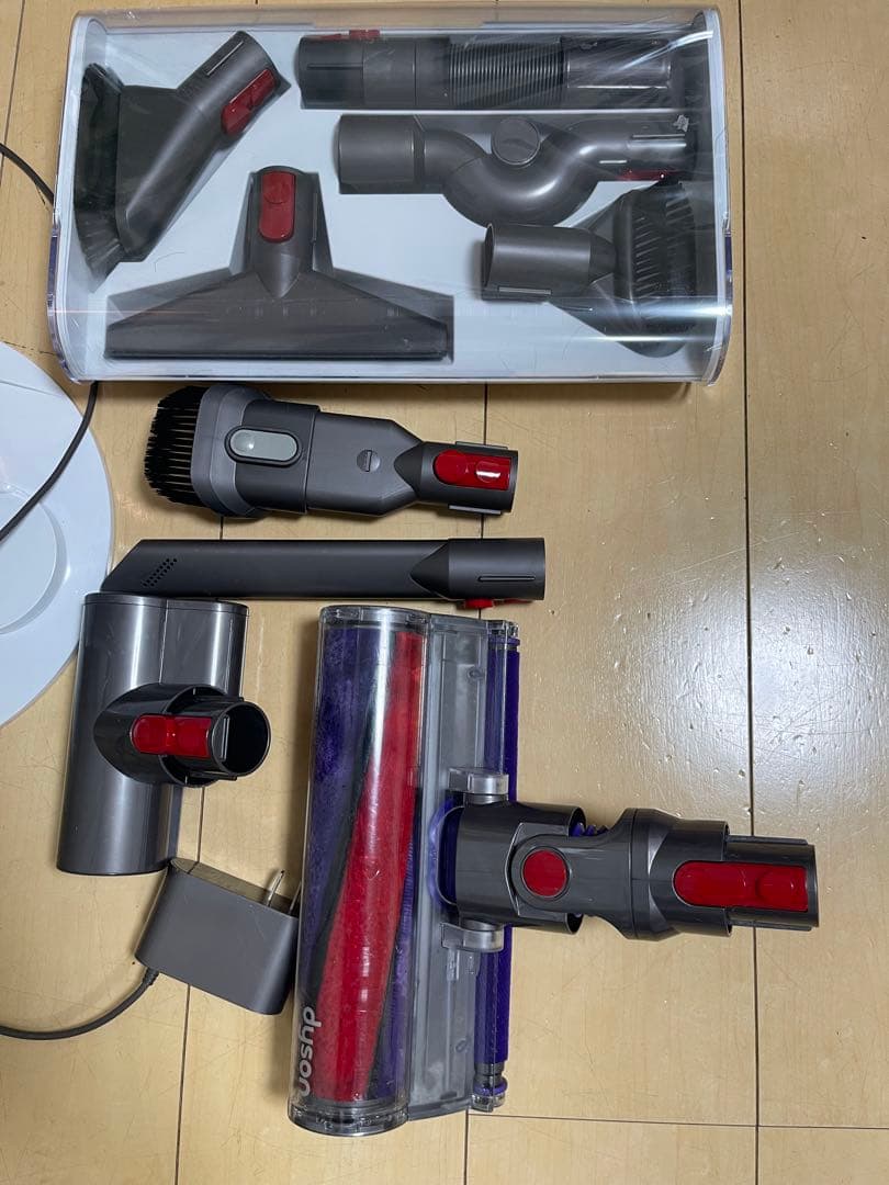【美品】dyson V10 SV12　純正フロアドック付　エコーモード69分