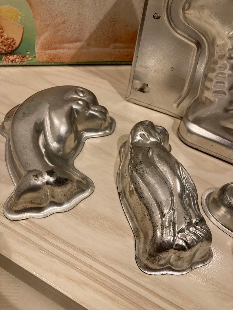 ケーキ型焼き型 テディベア 、ペンギン、イルカ　蚤の市 動物型抜き 4個セット