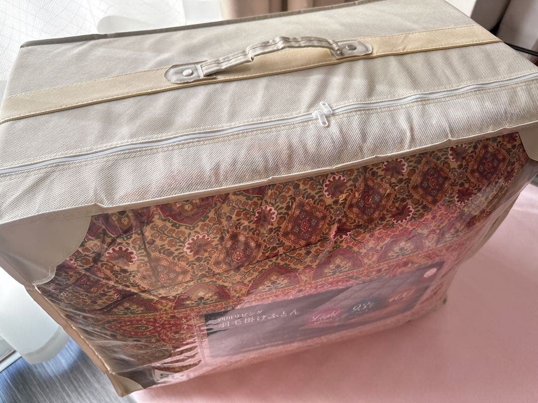 西川リビング　シングル羽毛掛け布団　ダウン93%