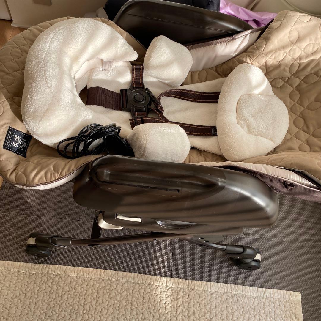 ネムリラ AUTO SWING ミルクティー　コンビ製