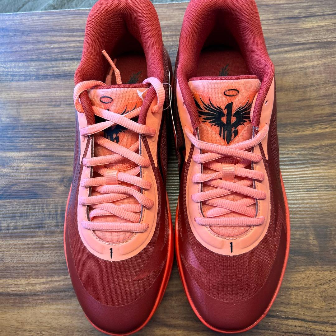 新品未使用　PUMA MB.02 ラメロボール