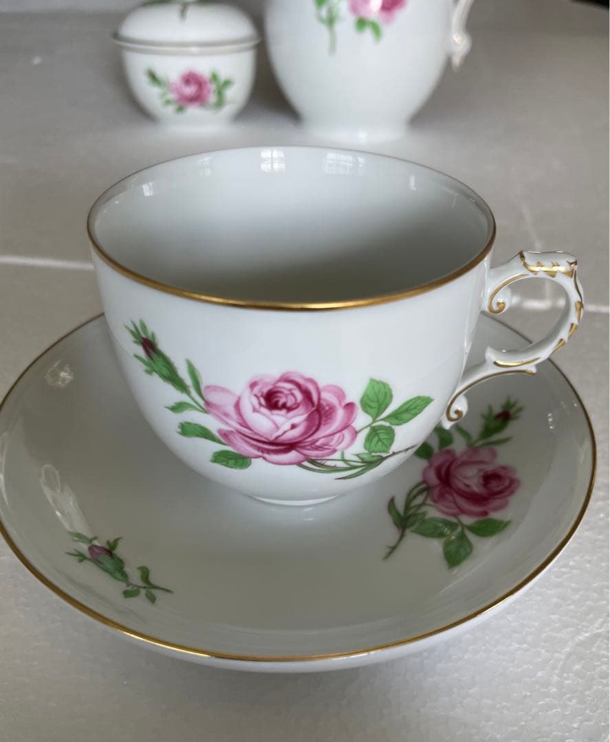 ドイツ7大名窯の一つフェルステンベルグのディナーセット