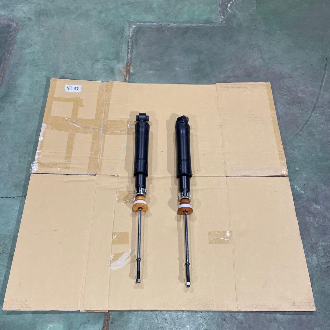 トヨタ ヴォクシー ZWR-80G 純正サスペンション