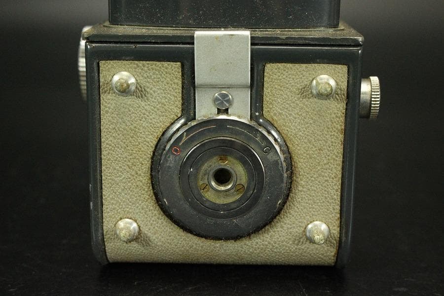 Yashica-A 二眼レフカメラ 昭和レトロ【ジャンク品】(メ1004)