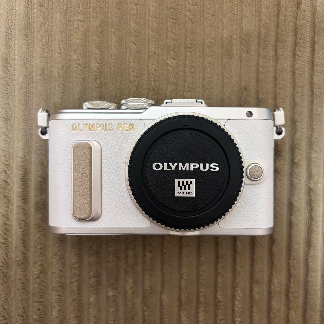 シャッター回数2347回 OLYMPUS PEN E-PL8 ダブルズームキット