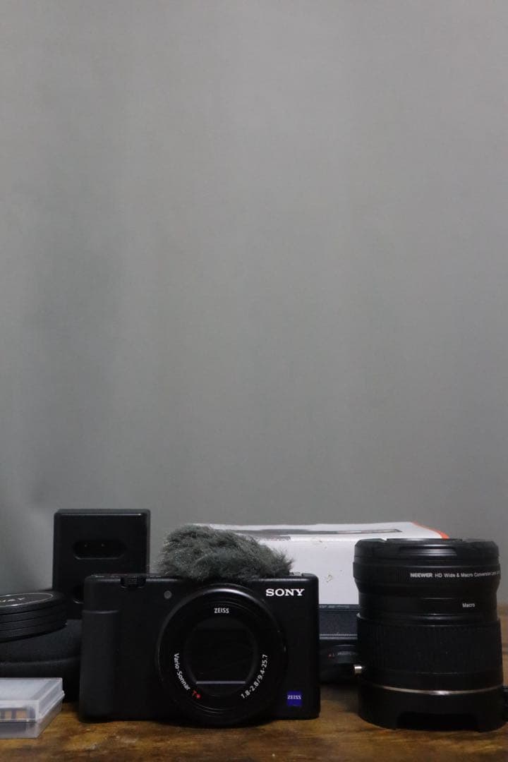 デジタル一眼カメラ　Sony zv-1 広角レンズセット