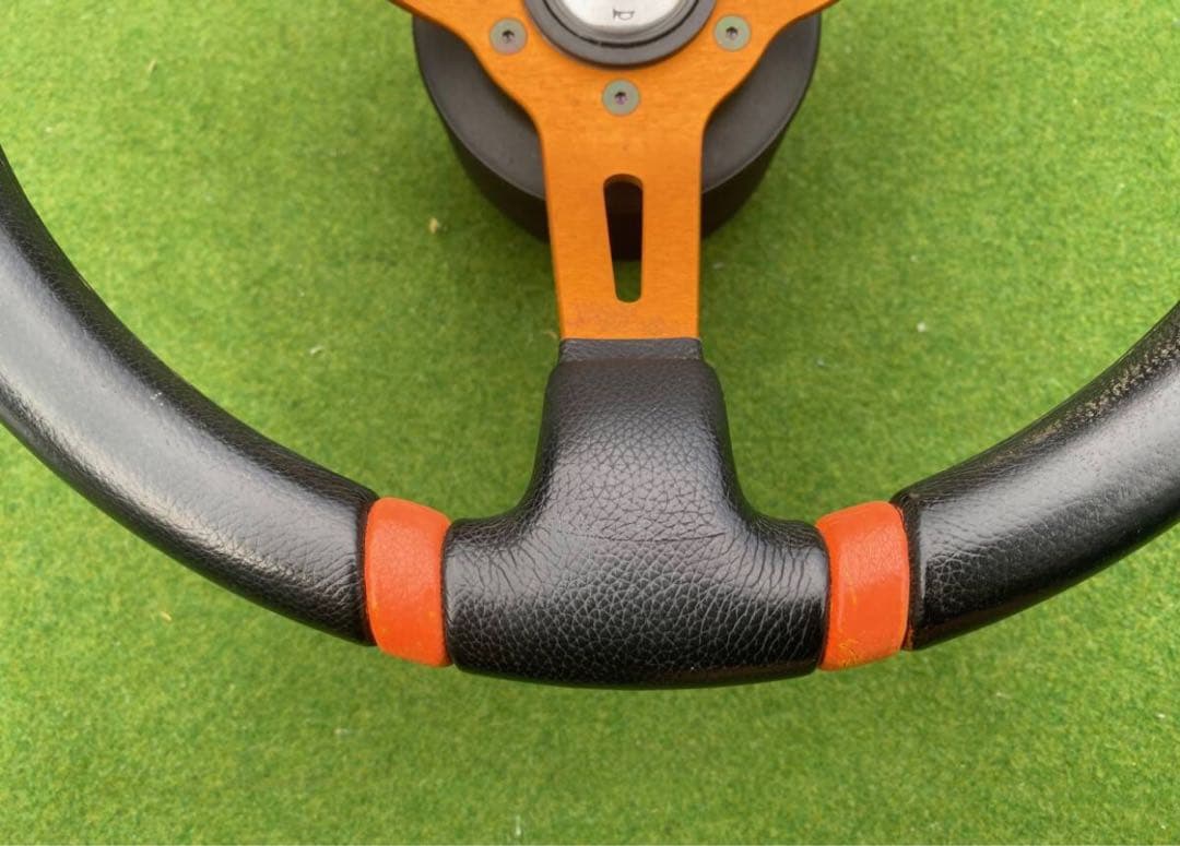 MOMO モモ　DRIFTING ドリフティング　ステアリング　ハンドル