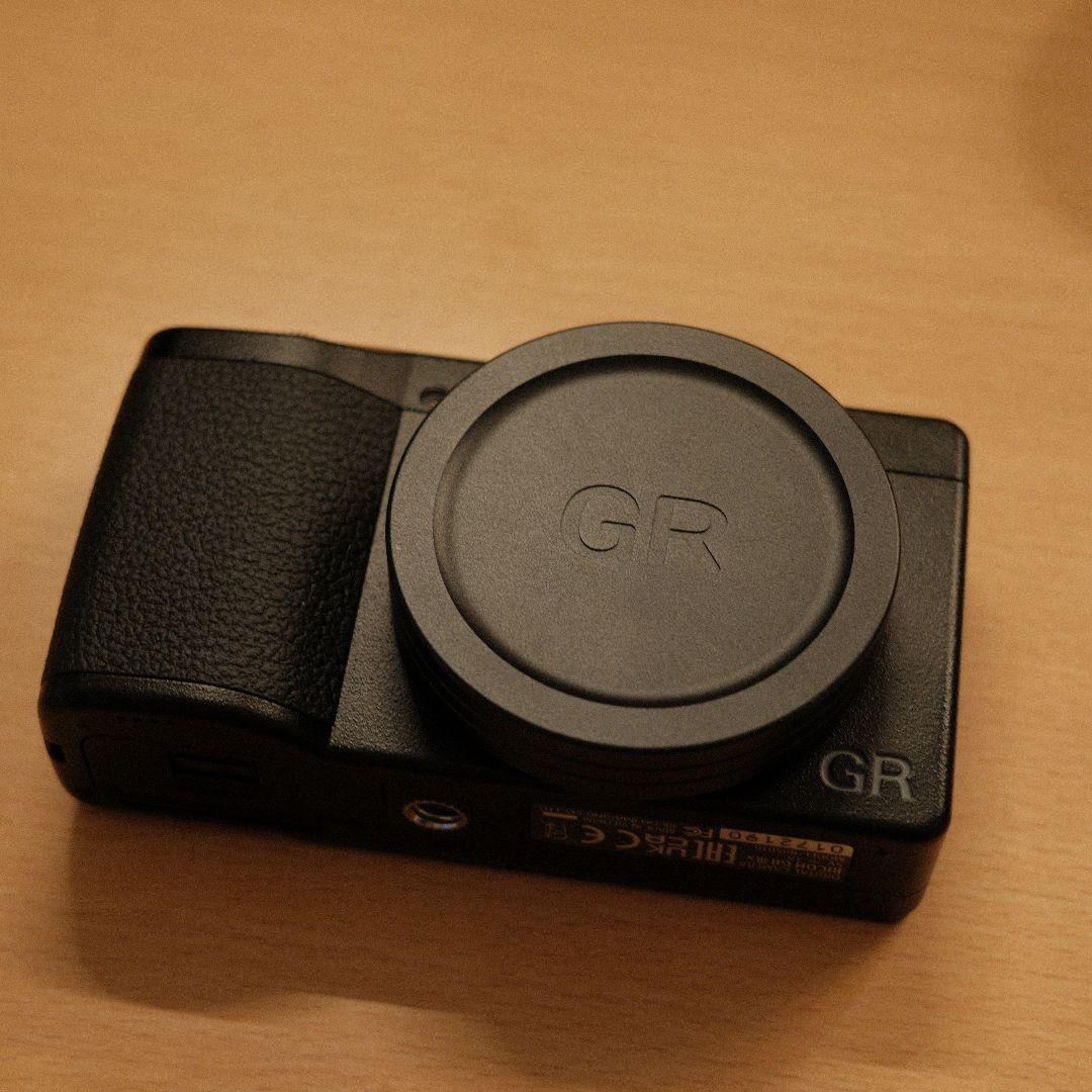 RICOH GR IIIx コンパクトデジタルカメラ【シャッター回数1303回】