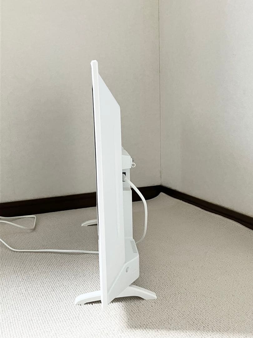 アイリスオーヤマ　液晶テレビ　LT-32C320W　21年製　白　ホワイト