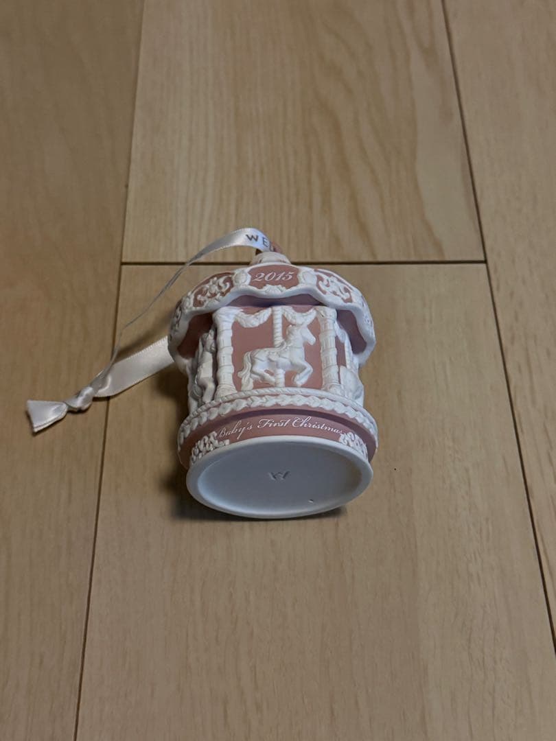 「値下げ終了」ウェッジウッドクリスマスオーナメントメリーゴーランドピンク2015