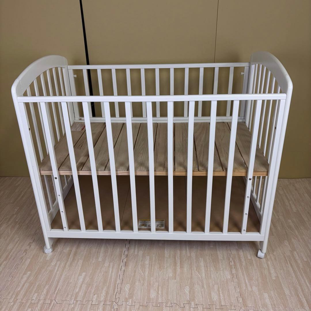 ☆新品に近い☆カトージ　立ちベッド4ポジション　ホワイト　すのこ床板　ハイタイプ