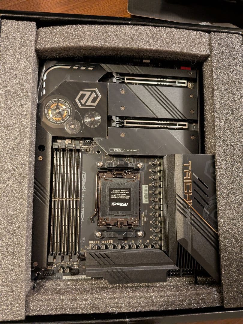 ASRock マザーボード X670E Taichi AMD Ryzen7000