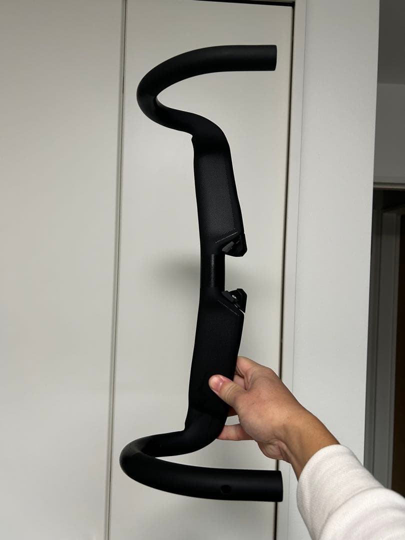 新品　エアロフライ2風　ドロップハンドル　カーボン　ケーブル内装　軽量　ロード