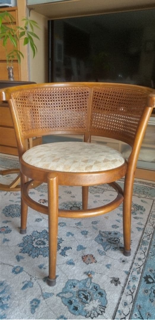 カリモク家具ラタンバックダイニングチェア2脚セット