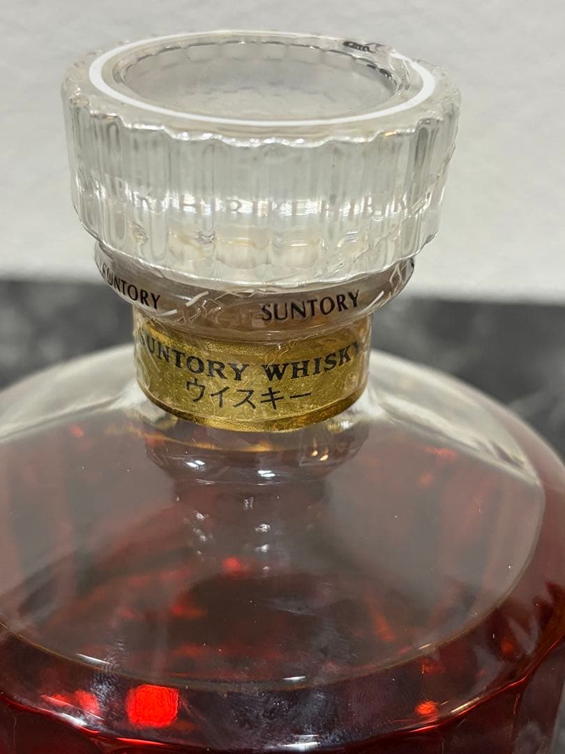 サントリー　響　17年　ゴールドラベル　750ml（箱付き）