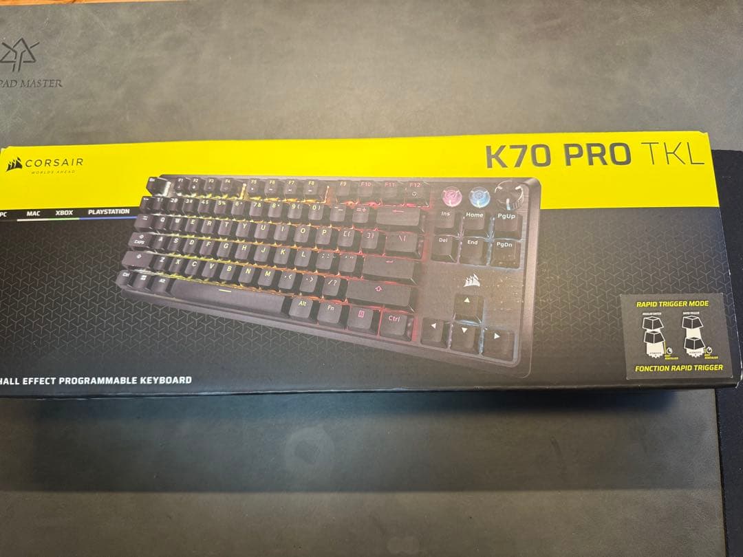 CORSAIR K70 PRO TKL 交換用キーキャップ2種付き