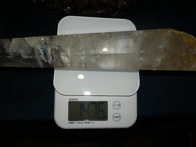 水晶球と水晶柱　1010gと1475g