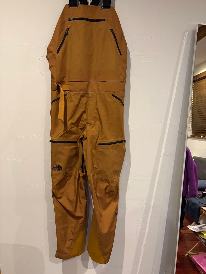 ノースフェイス フィーチャーライト　スノーボード ウェア