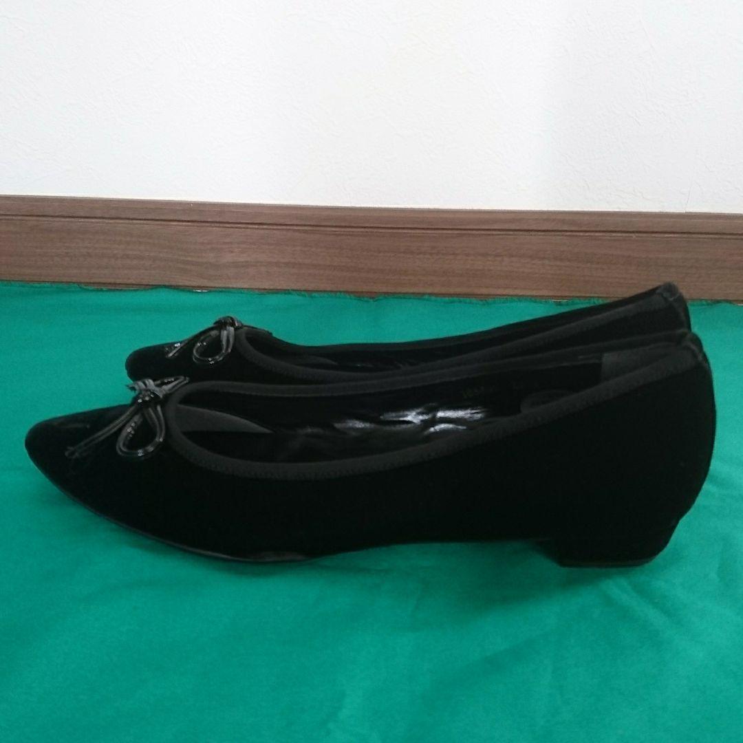 大人キュート♪銀座かねまつ　リボン付きフラットシューズ　23．5cm　黒系