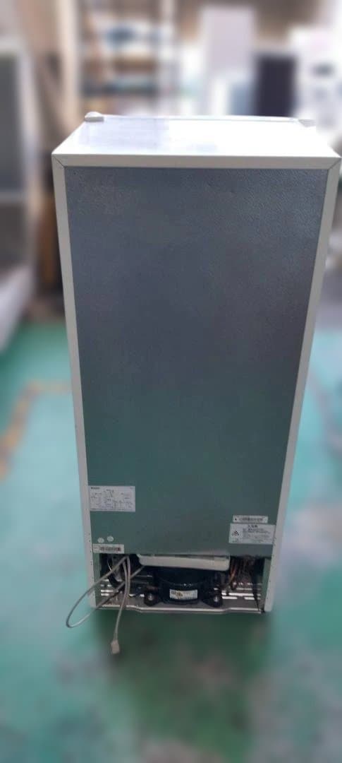 ハイアールy　ホワイト 2ドア冷蔵庫　2022年製　S9