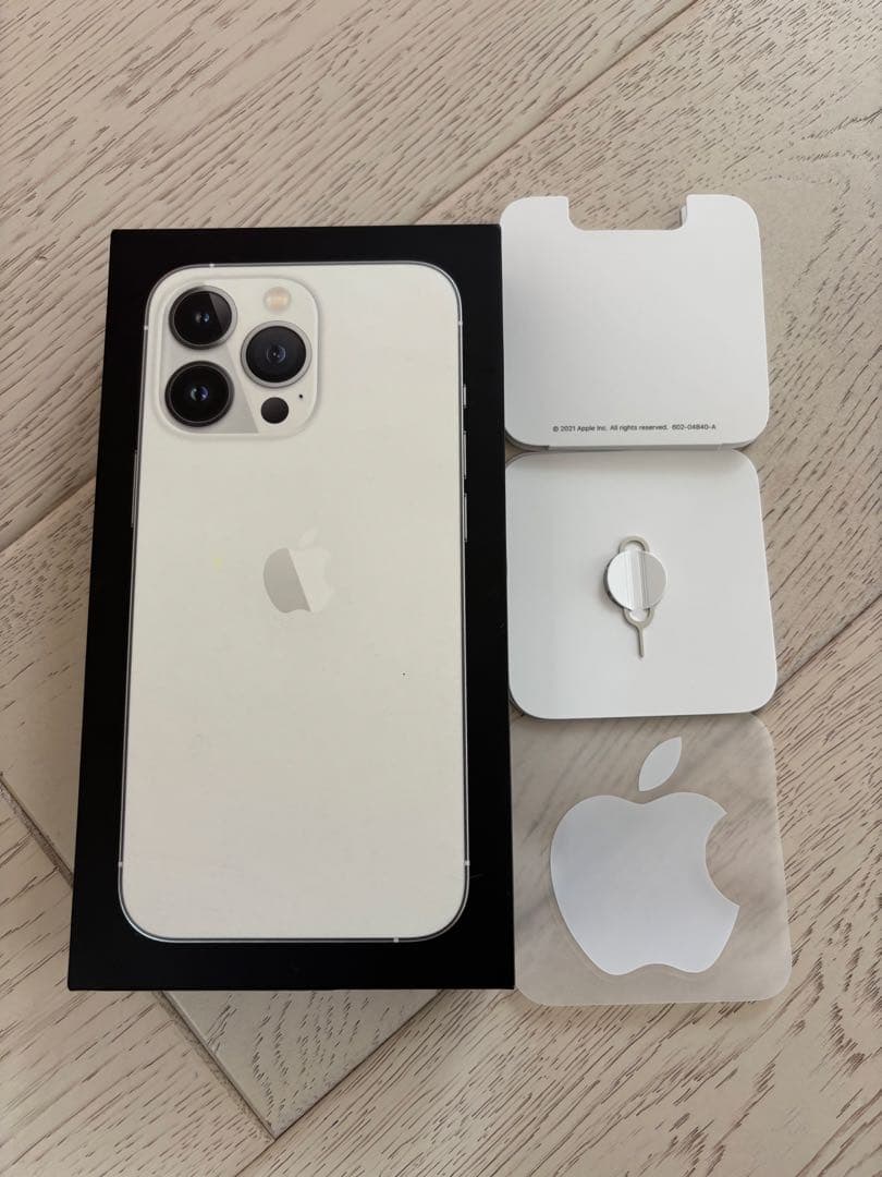 【最終値下げ】Apple iPhone 13 Pro ホワイト 本体