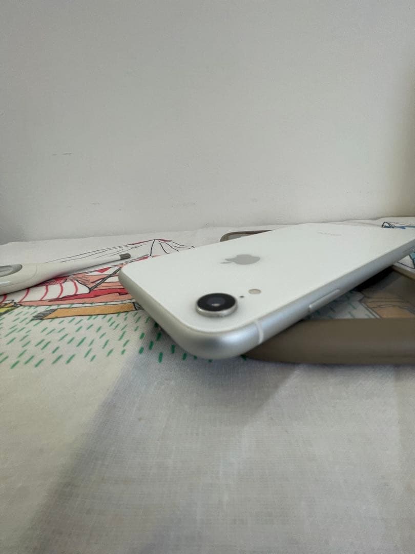 iphoneXR 128GB ホワイト