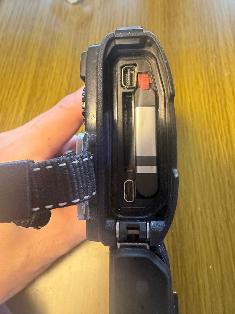 OLYMPUS オリンパス Tough TG-870 デジタルカメラ 防水